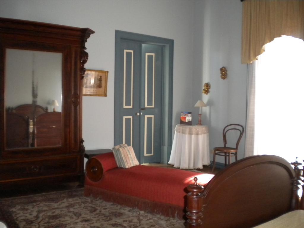 Casa Dos Vargos Bed and Breakfast Torres Novas Esterno foto