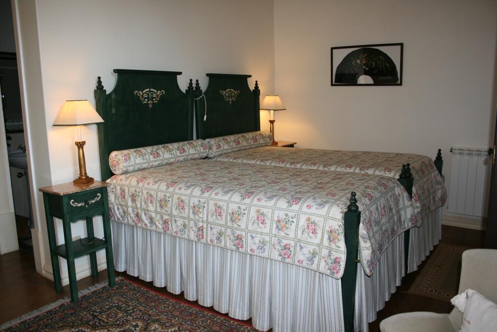Casa Dos Vargos Bed and Breakfast Torres Novas Esterno foto